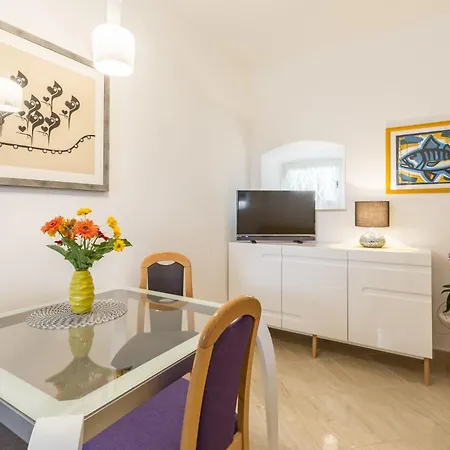 Matea Apartman Bol